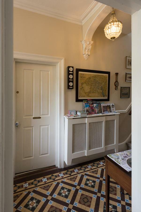 טרורו Cliftons Guest House מראה חיצוני תמונה